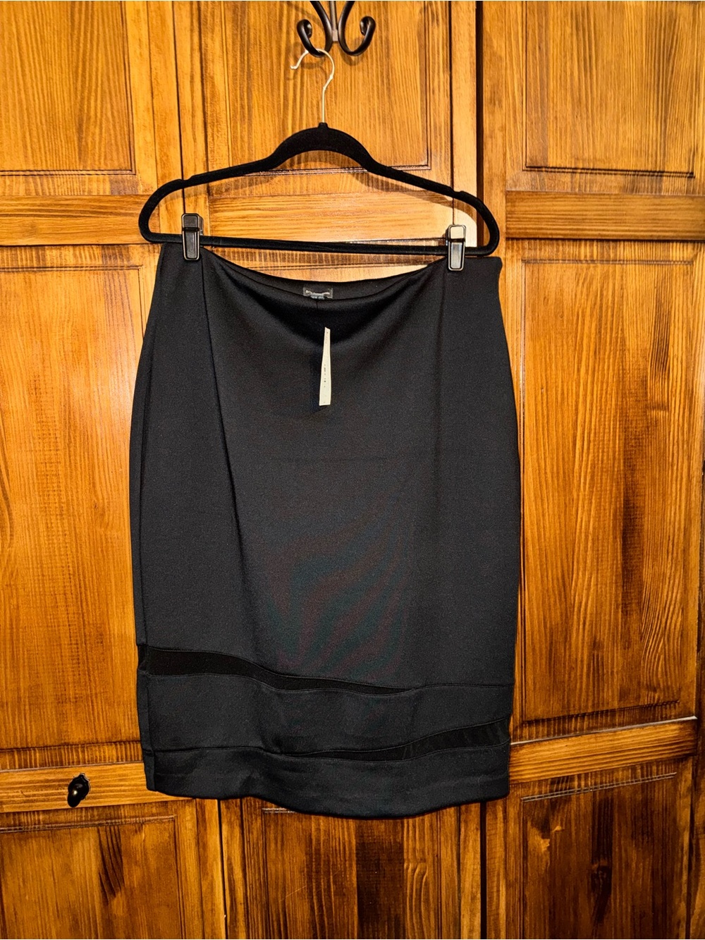 BOLD elements Black Pencil Skirt with Hem Band Detail